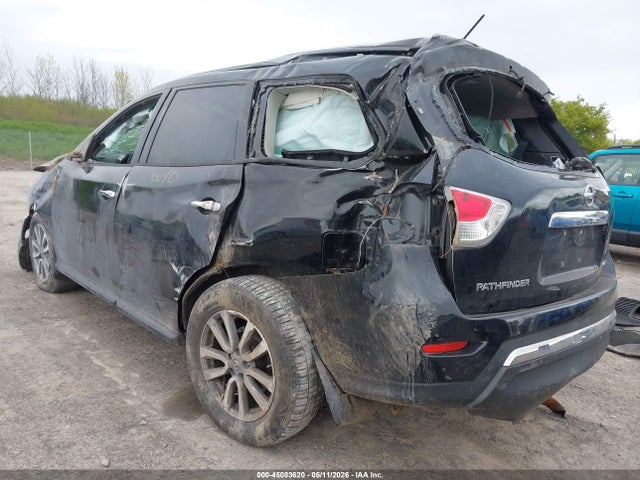 Nissan Pathfinder S
