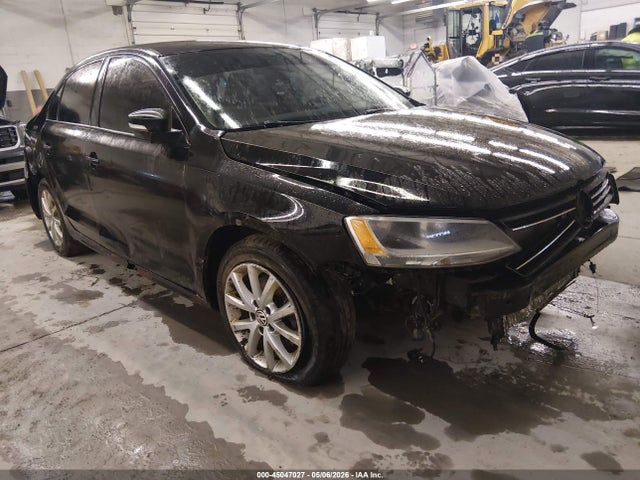 Salvage Volkswagen Jetta Image