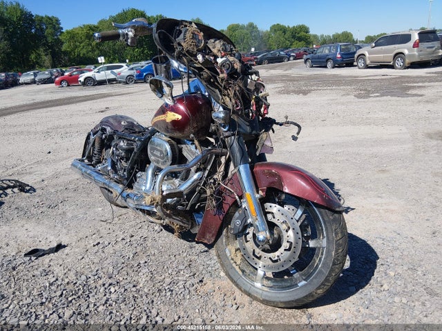 Salvage Harley-Davidson Flhxse Image