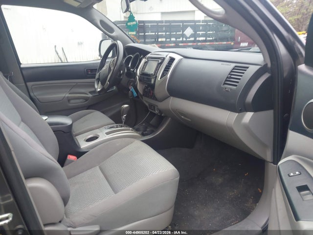 Toyota Tacoma Base V6