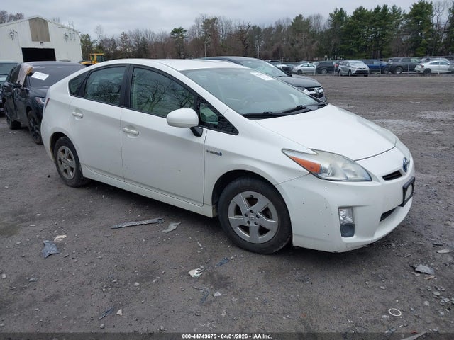 Salvage Toyota Prius Image