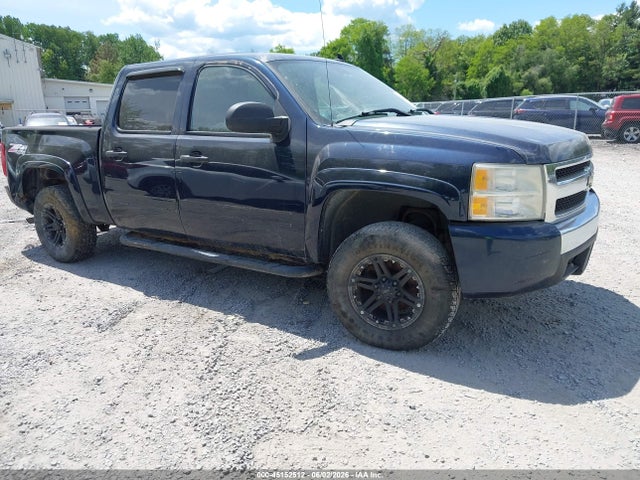 Salvage Chevrolet Silverado 1500 Image