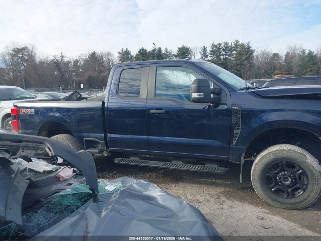 Ford F-250 Xl