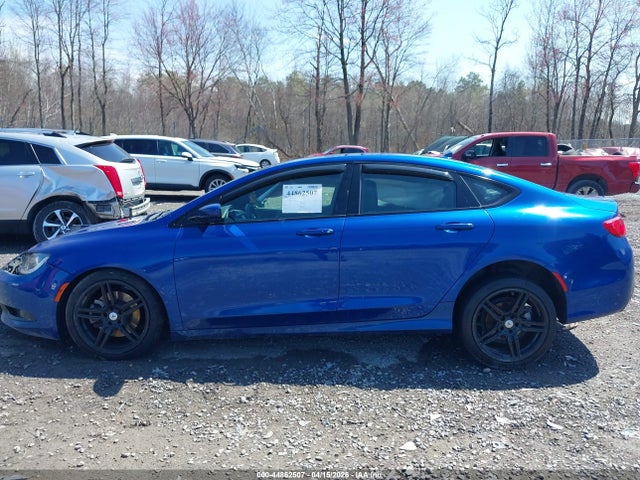 Chrysler 200 S