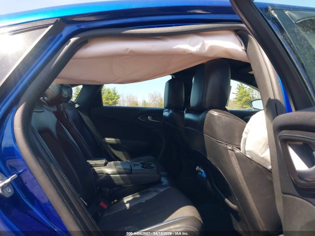 Chrysler 200 S