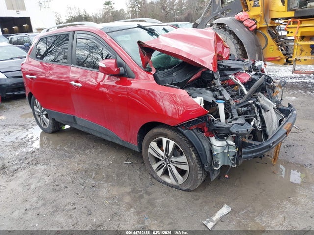 Salvage Hyundai TUCSON Image