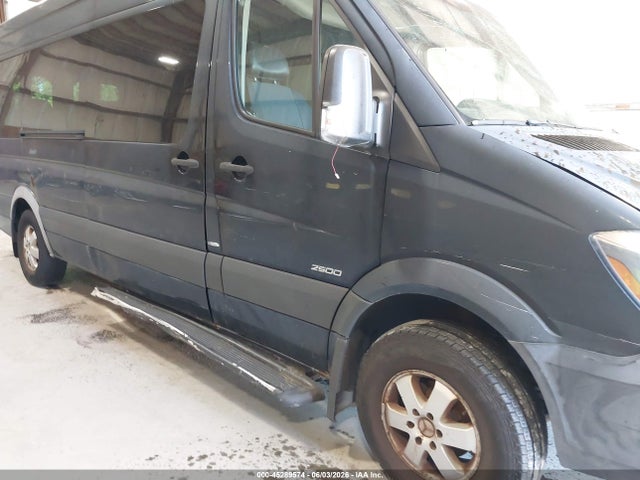 Mercedes-Benz Sprinter 2500 High  Roof