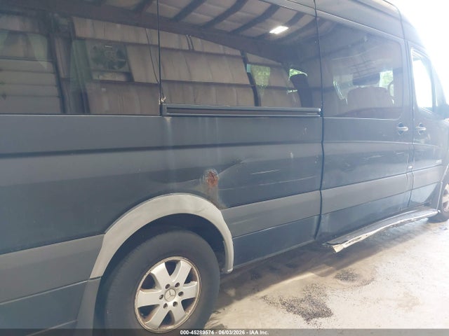 Mercedes-Benz Sprinter 2500 High  Roof