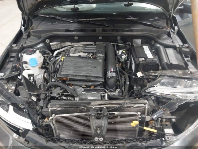 Volkswagen Jetta 1.4t S