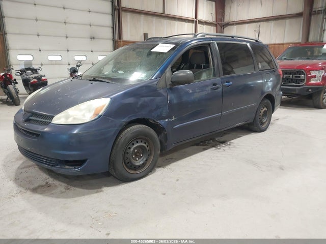 Toyota Sienna Le