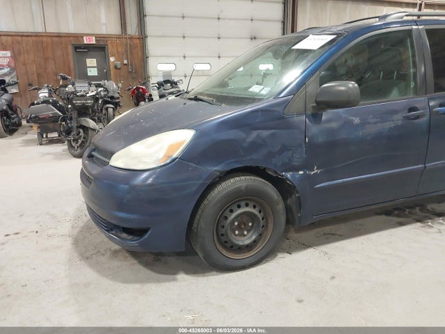 Toyota Sienna Le