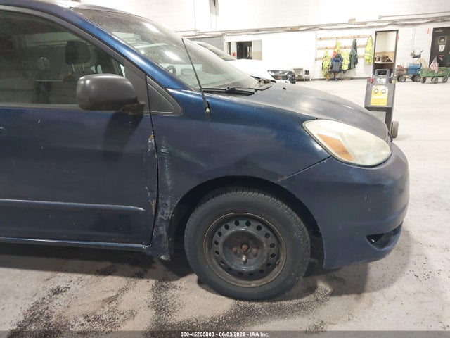 Toyota Sienna Le