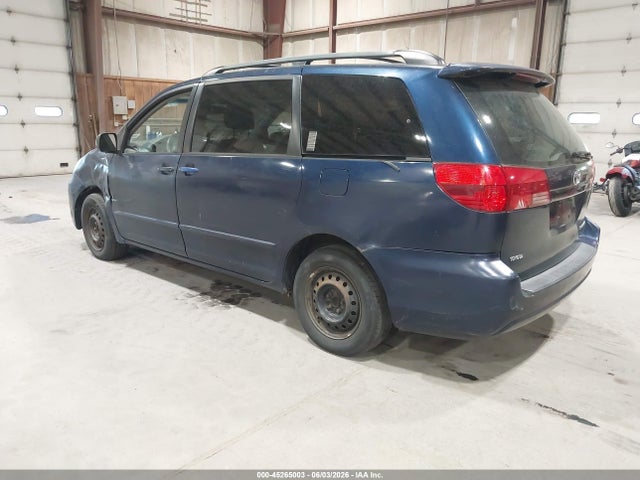 Toyota Sienna Le