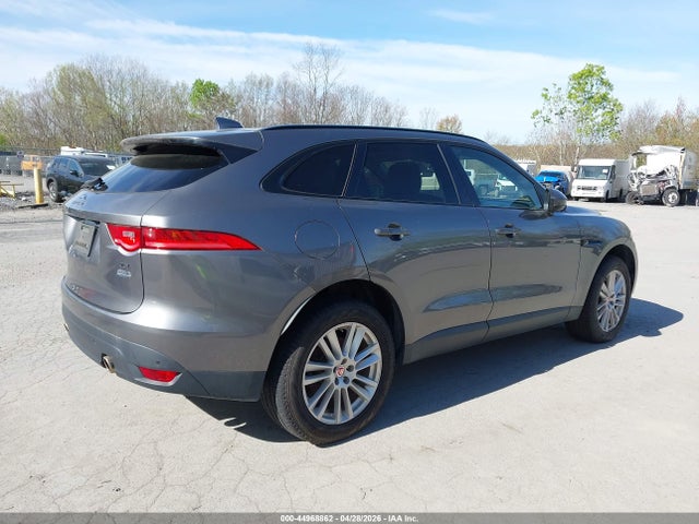 Jaguar F-PACE 35t Prestige
