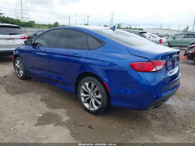 Chrysler 200 S