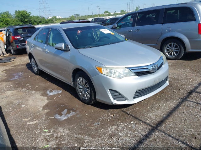 Salvage Toyota Camry Image