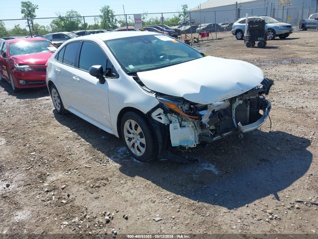 Salvage Toyota Corolla Image
