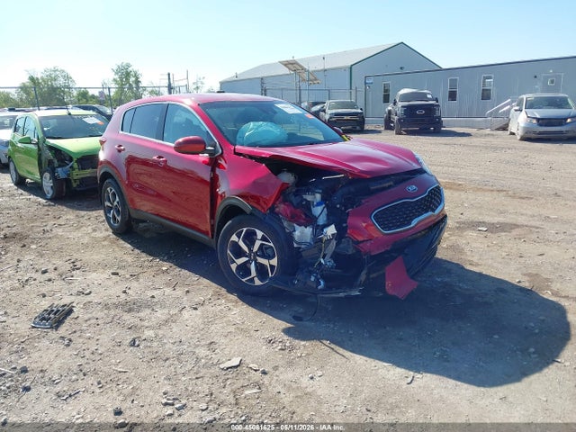 Salvage Kia Sportage Image