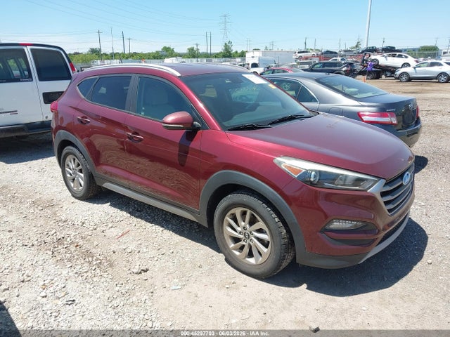 Salvage Hyundai TUCSON Image