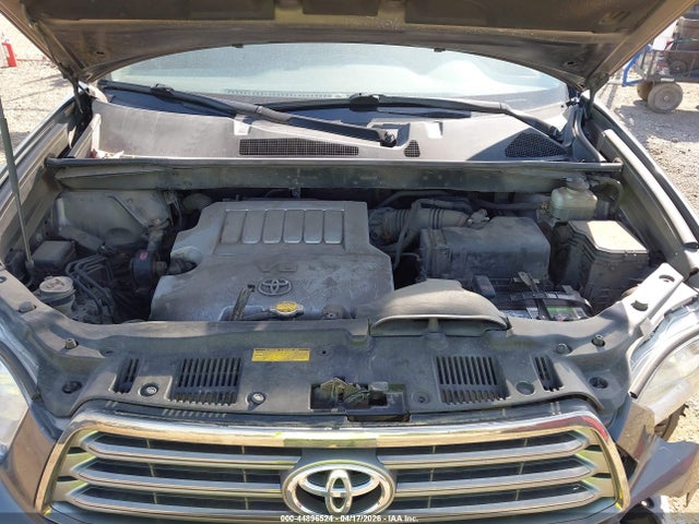 Toyota Highlander Sport