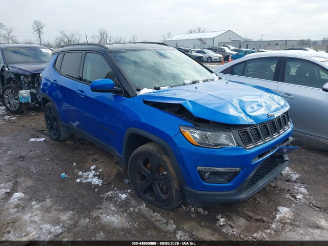 Salvage Jeep Compass Image