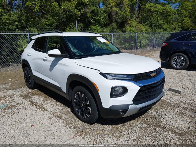 Salvage Chevrolet Trailblazer Image