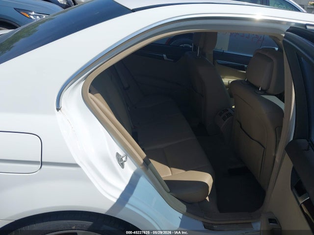 Mercedes-Benz C-Class Luxury 4matic