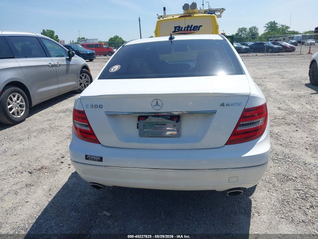 Mercedes-Benz C-Class Luxury 4matic