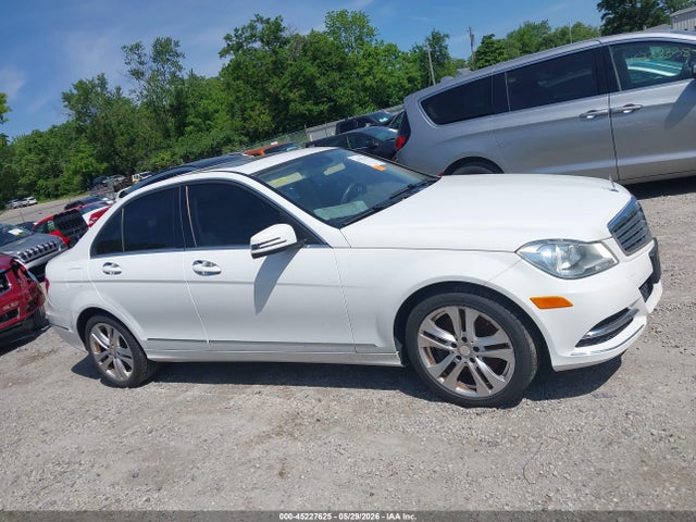 Mercedes-Benz C-Class Luxury 4matic