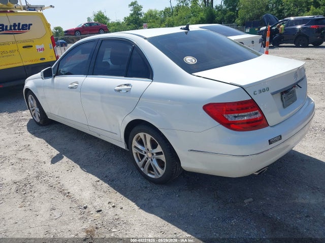 Mercedes-Benz C-Class Luxury 4matic