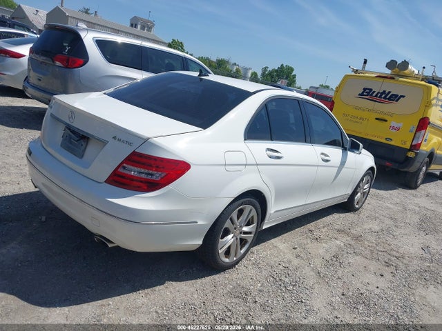 Mercedes-Benz C-Class Luxury 4matic
