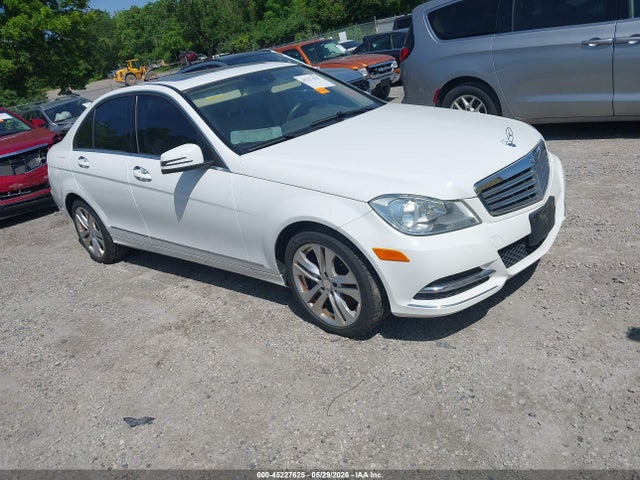 Salvage Mercedes-Benz C-Class Image