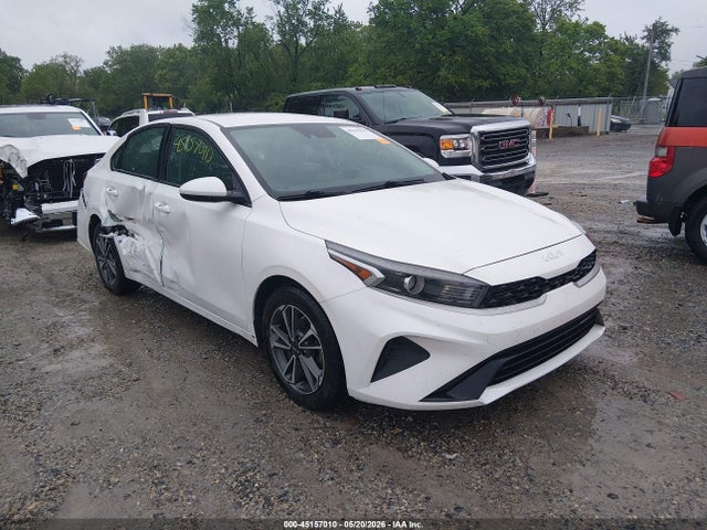 Salvage Kia Forte Image