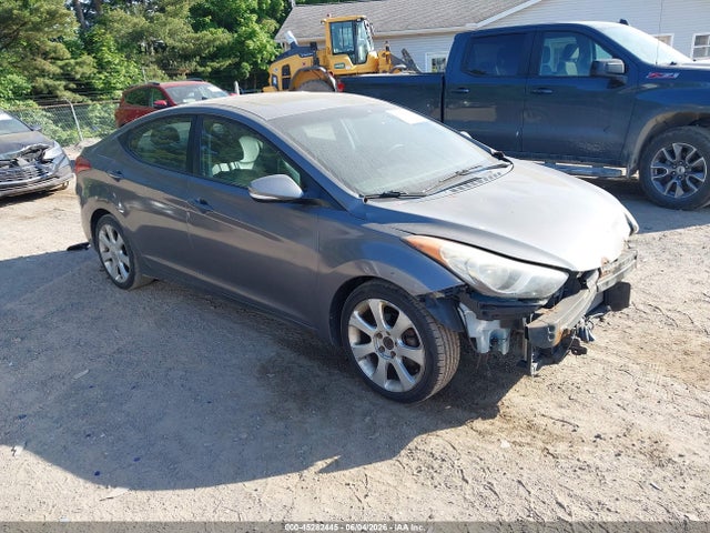 Salvage Hyundai ELANTRA Image