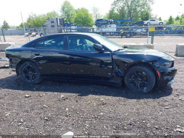 Dodge Charger Sxt Rwd