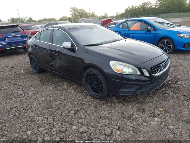 Salvage Volvo S60 Image