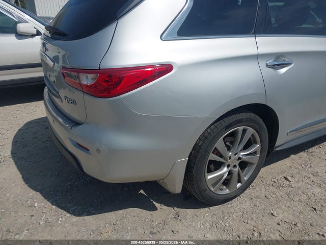 INFINITI Qx