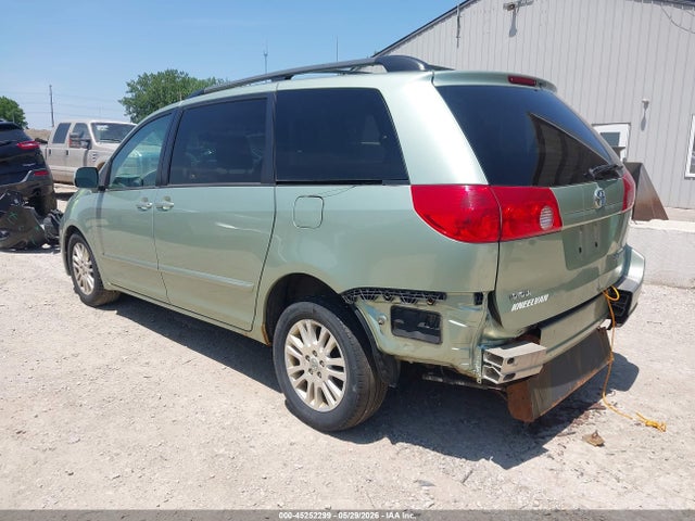 Toyota Sienna Xle