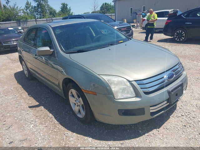 Salvage Ford Fusion Image