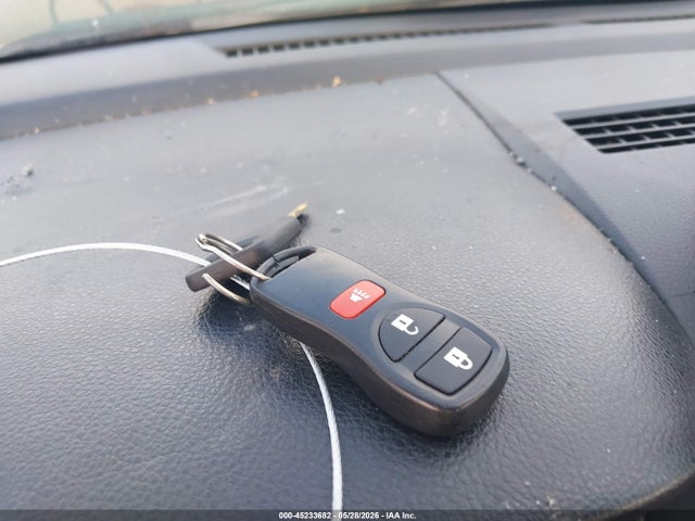 Nissan Versa 1.8s