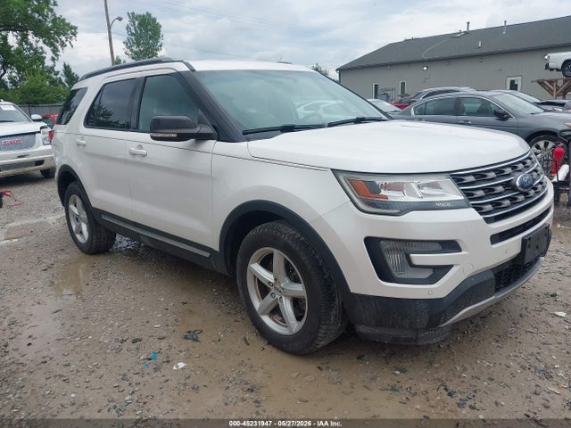 Salvage Ford Explorer Image
