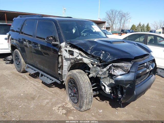 Salvage Toyota 4Runner Image