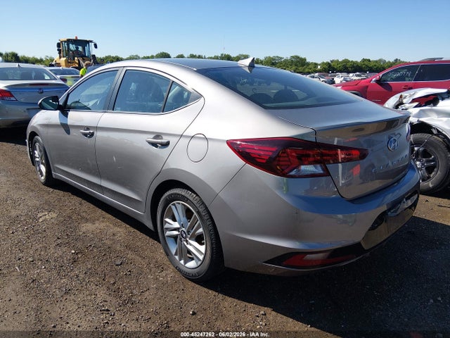 Hyundai ELANTRA Sel