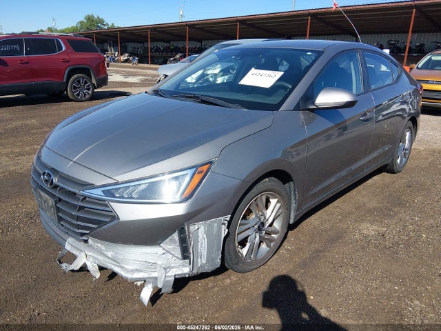 Hyundai ELANTRA Sel