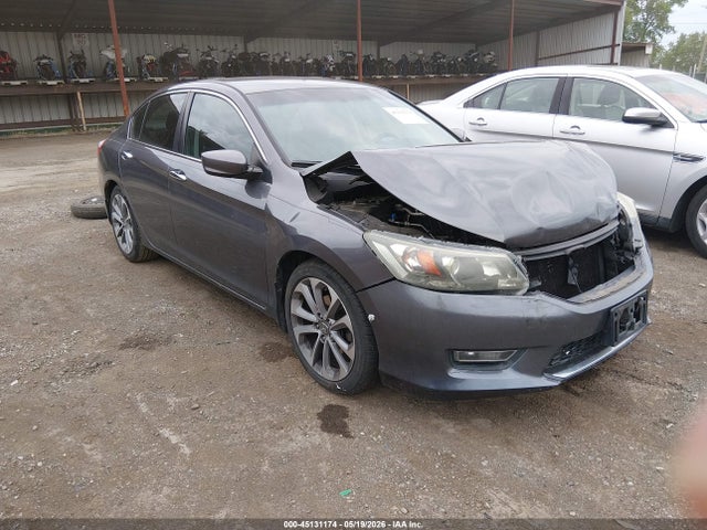 Salvage Honda Accord Image