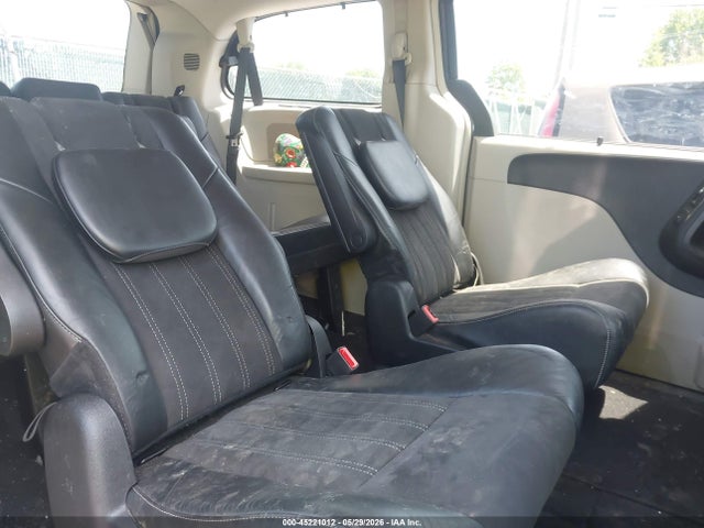 Chrysler Town & Country Touring-l 30th Anniversary