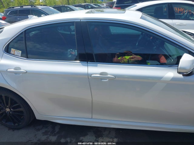 Toyota Camry Xse Hybrid