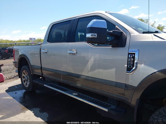 Ford F-250 Lariat