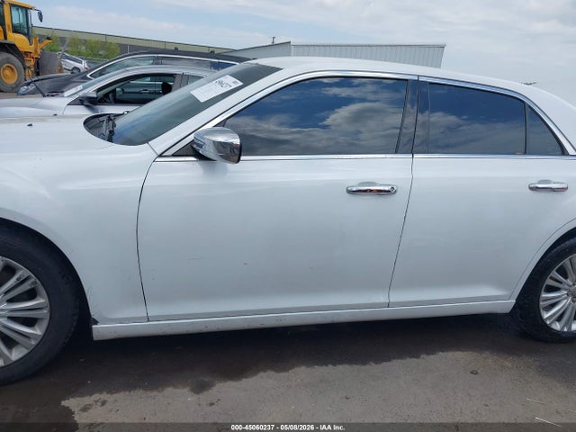 Chrysler 300c Awd