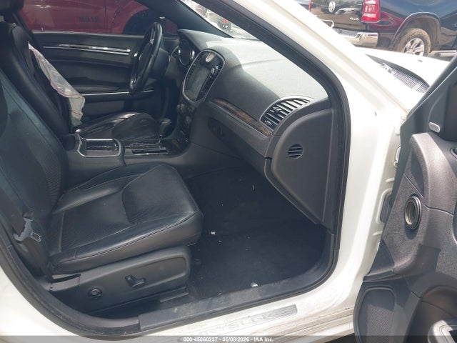 Chrysler 300c Awd